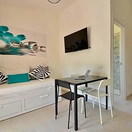 In Costa Rei Just 450 Meters From The Beach, With Air Conditioning And Outdoor Private Area 3* Muravera