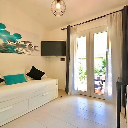 In Costa Rei Just 450 Meters From The Beach, With Air Conditioning And Outdoor Private Area Apartahotel 3*